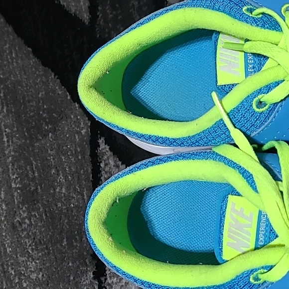 NIKE FLEX EXPERIENCE RN ATHLETIC RUNNING SHOES - Picture 5 of 11